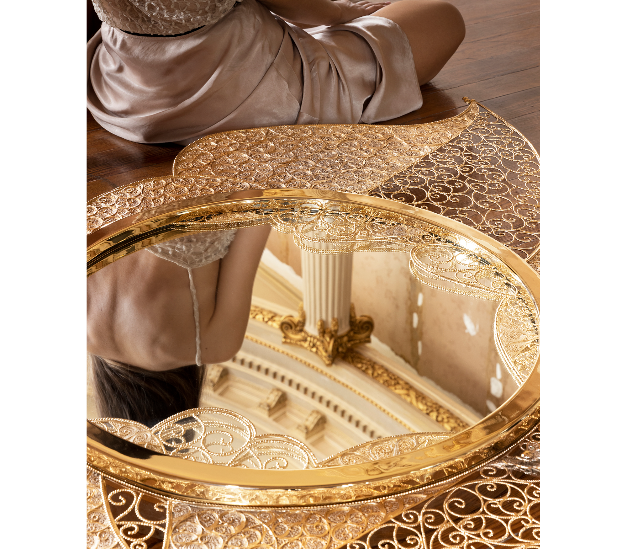 Ornate Filigree Spiegel