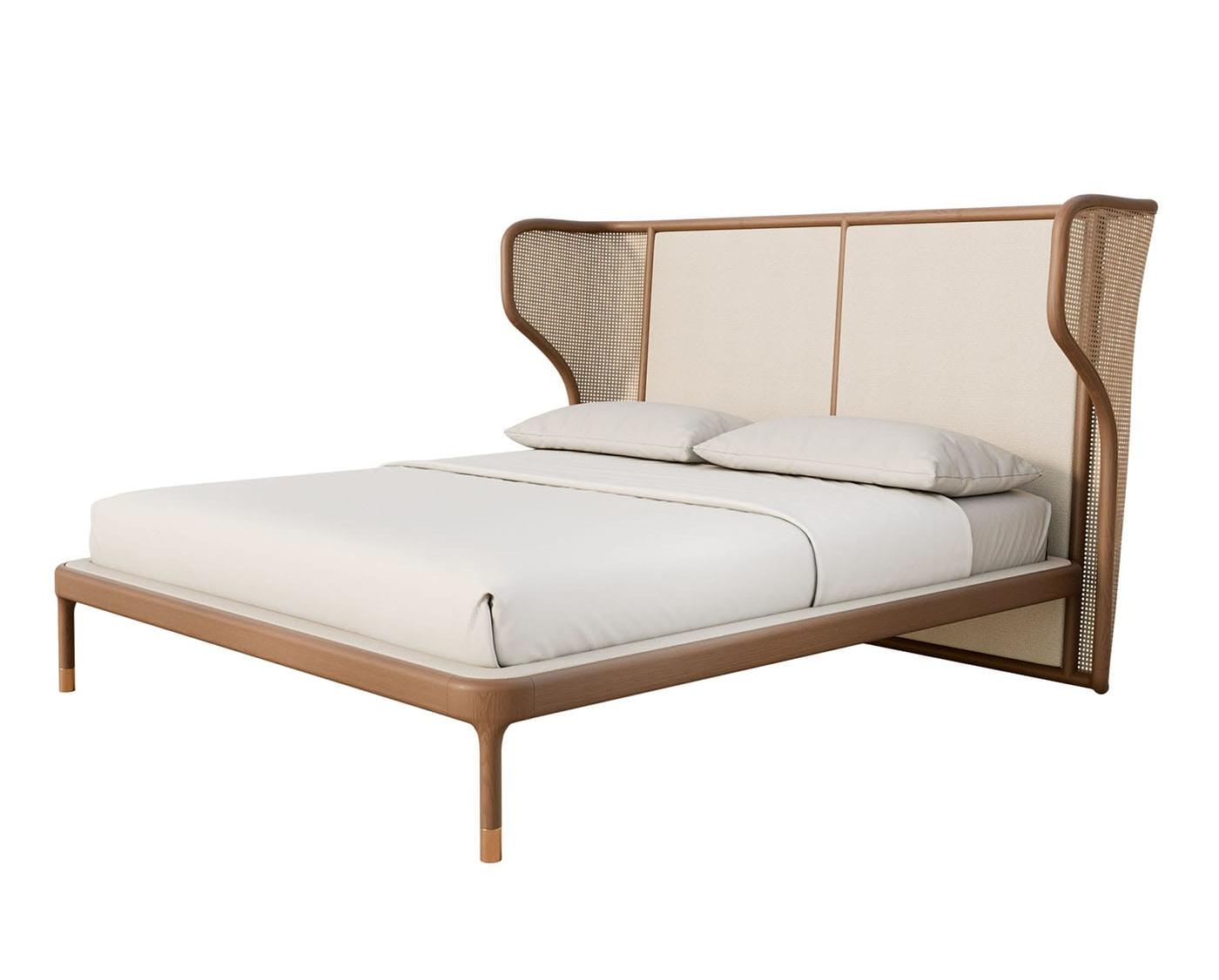 Joyce Bett aus Eschenholz