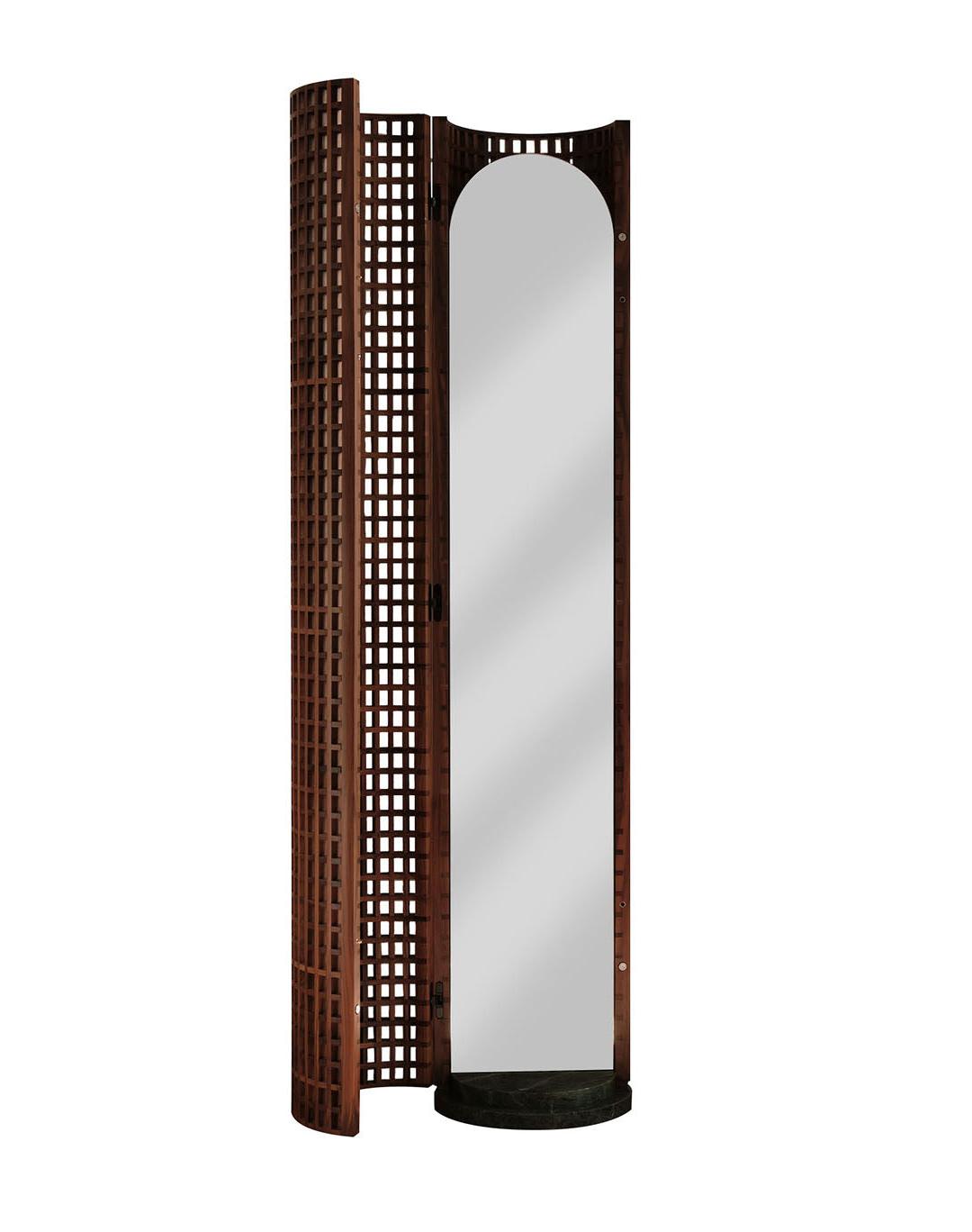 Nussbaum-Marmor-Standspiegel