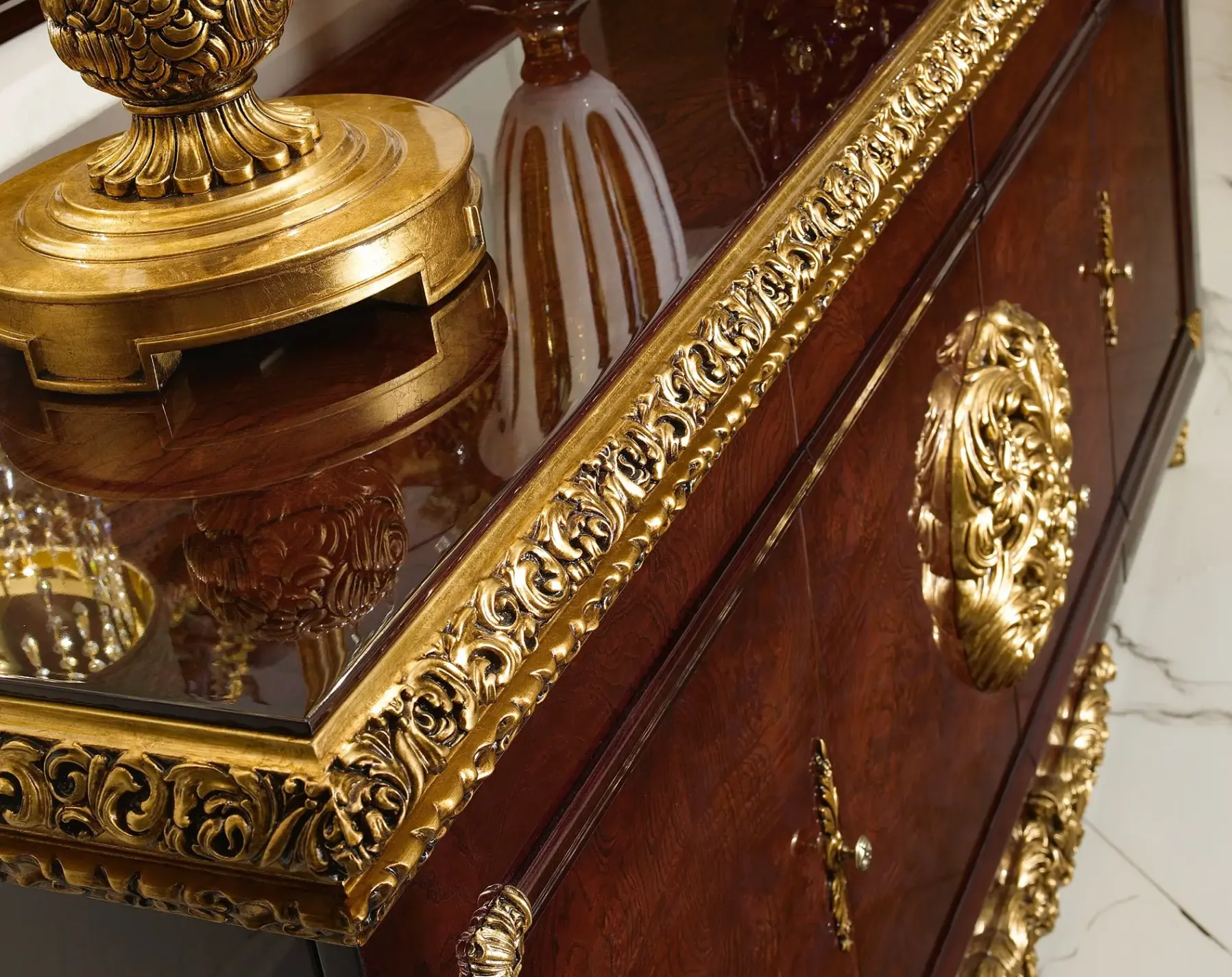 Royal Klassisches Sideboard