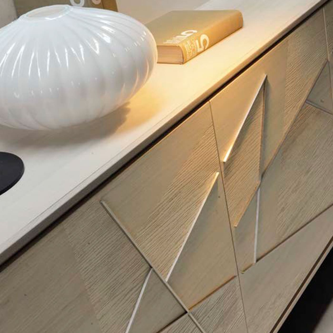 Materia Geometria Sideboard mit 3 Türen