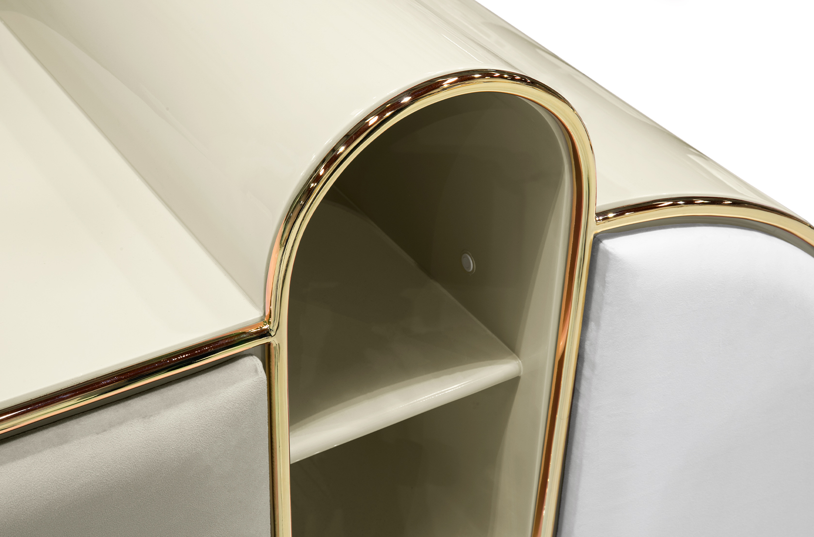 Candy Coated Triple Kommode