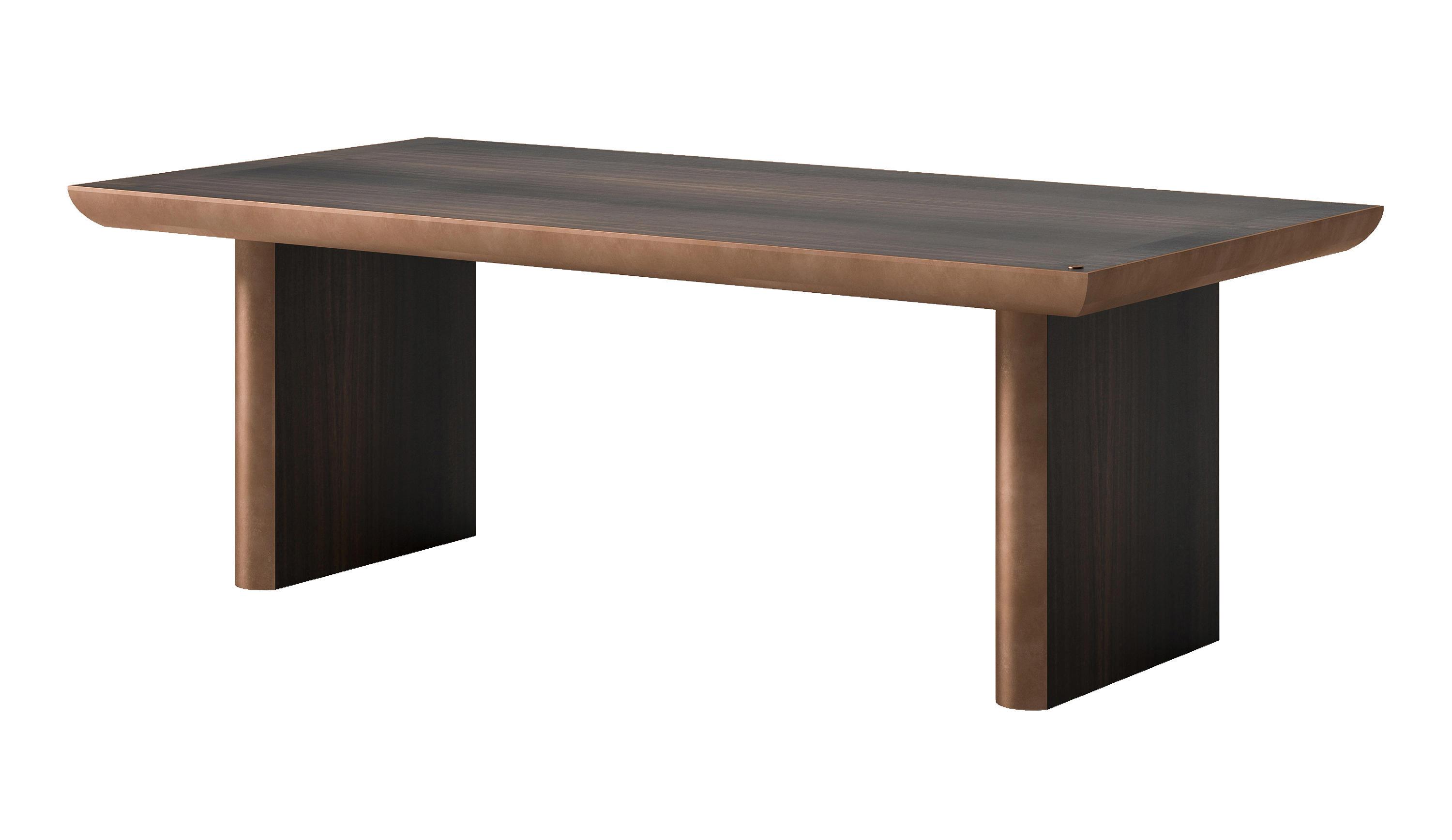 Holz‑Esstisch