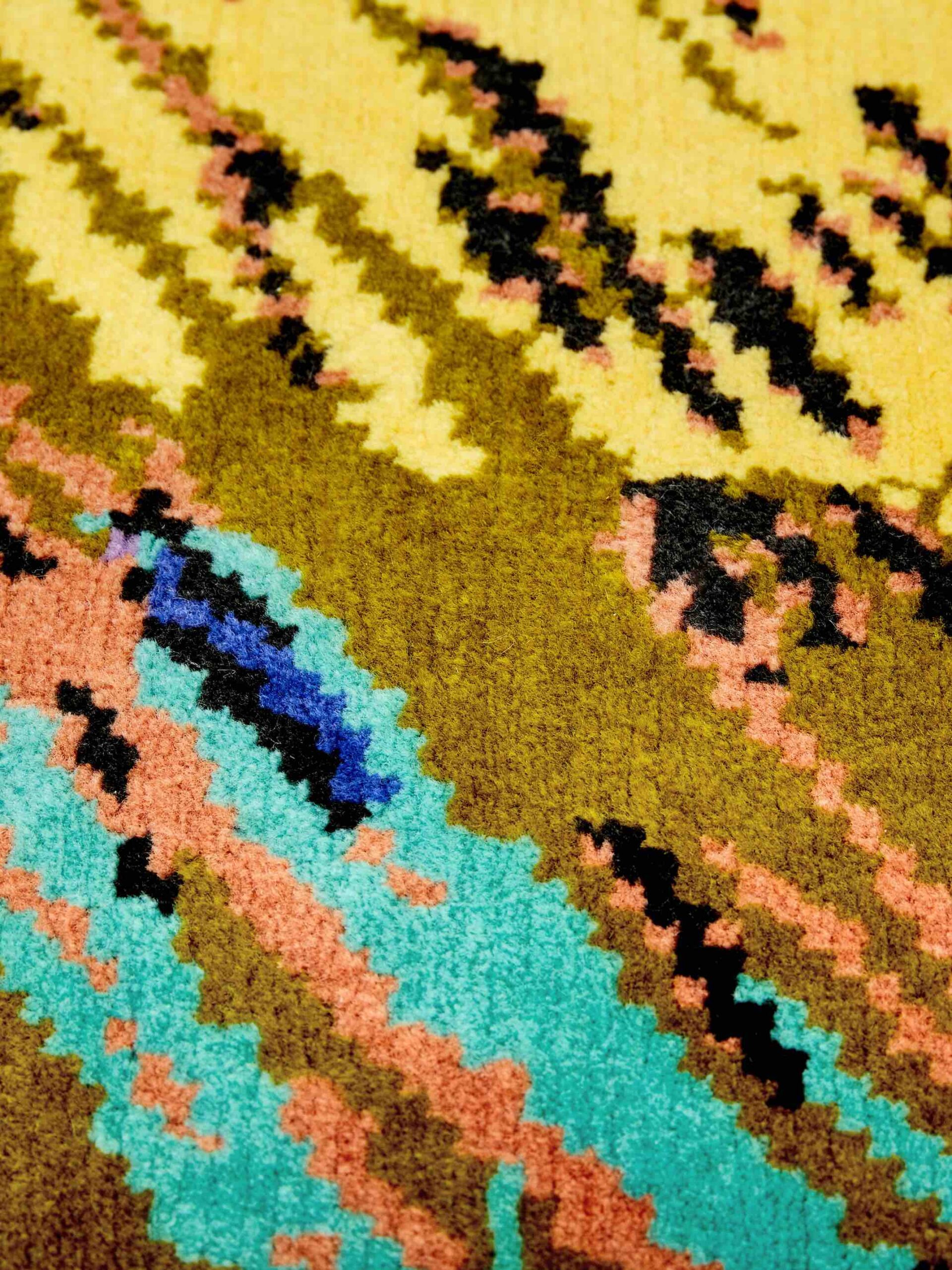 Disappearing Spectrum Teppich