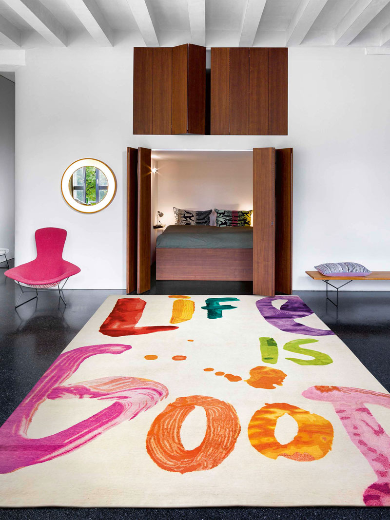 Handwriting Life Is Good Original auf Weiß Teppich