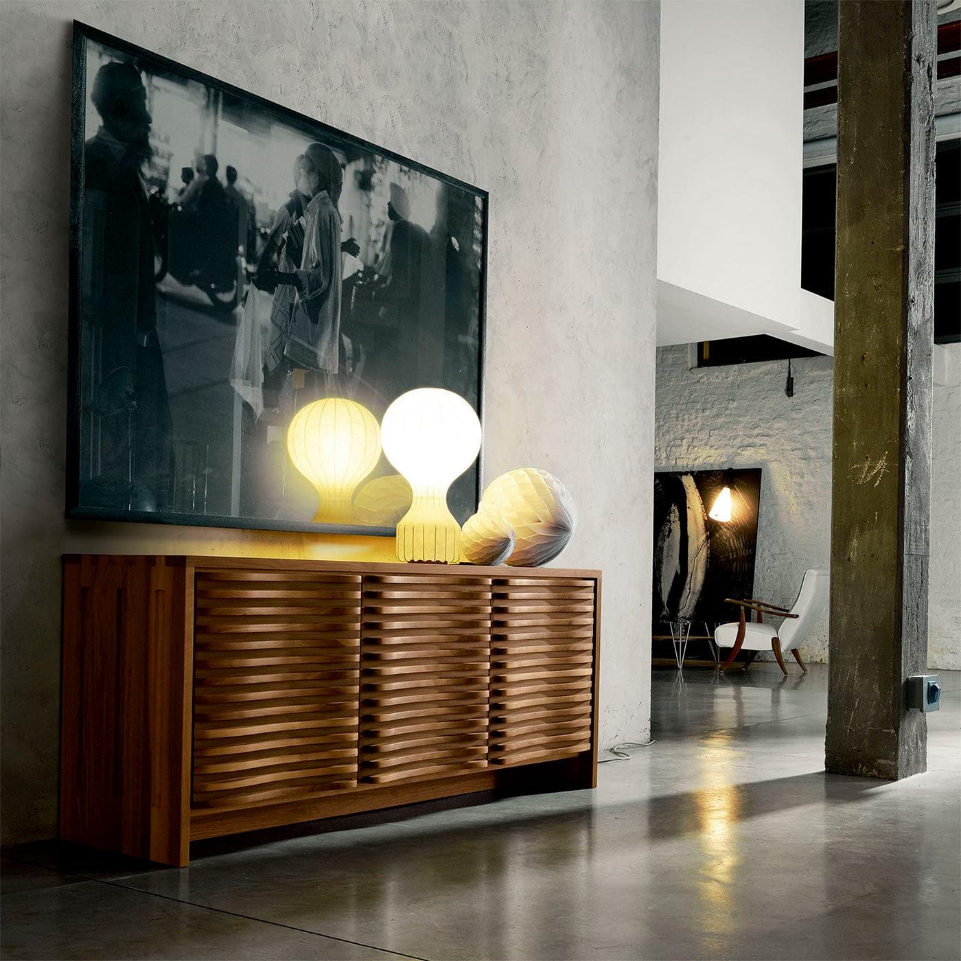 Sinuo Braunes Sideboard