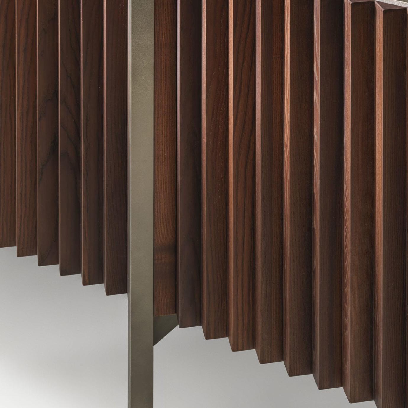 Eschenholz-Sideboard