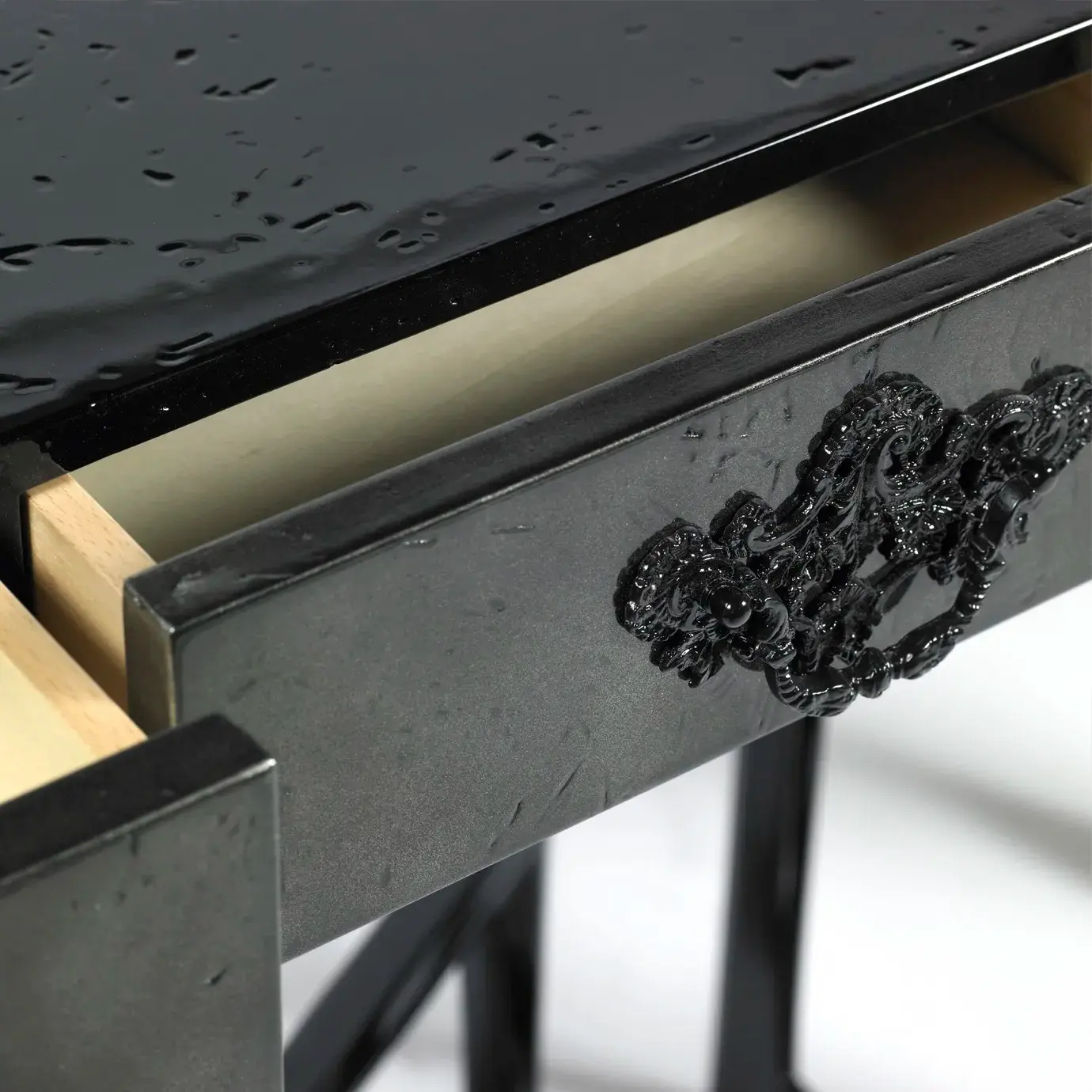 Metropole Schwarze Konsole