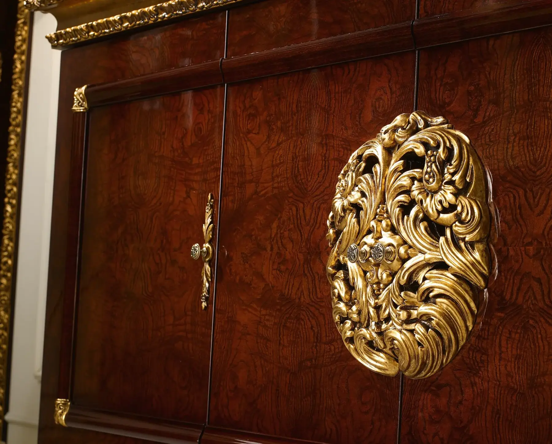 Royal Klassisches Sideboard