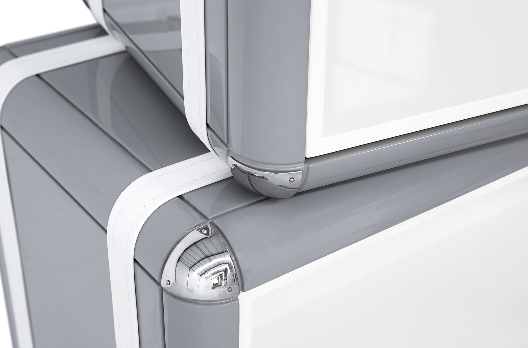 Skyline Tower graues Bücherregal