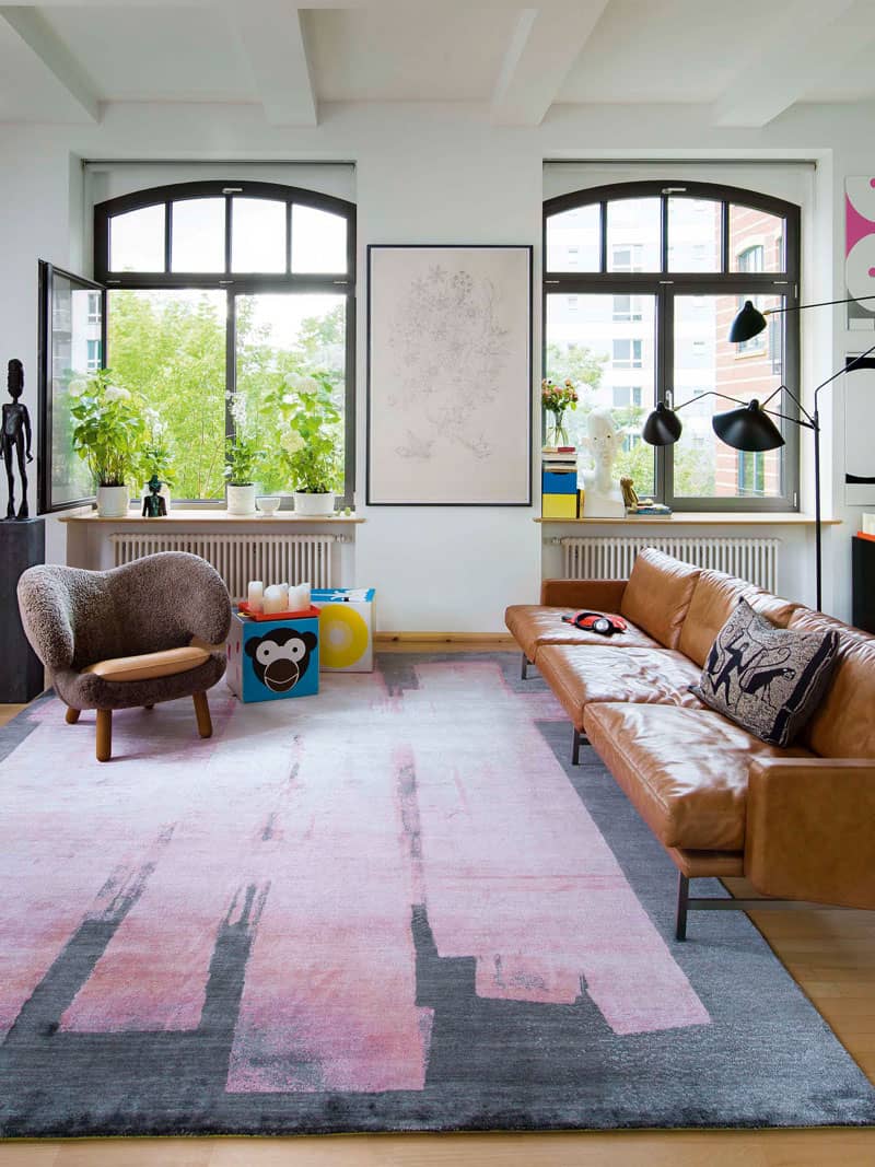 Pink auf Dunkelgrau Teppich | Größe: 122 x 183 cm