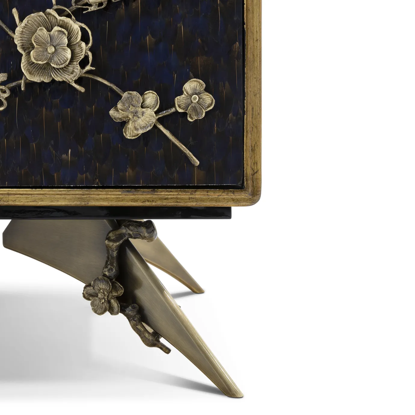 Mirage Purpurne Feder‑Schrank