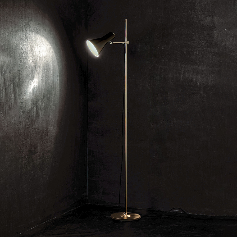 Abenteurer Stehlampe