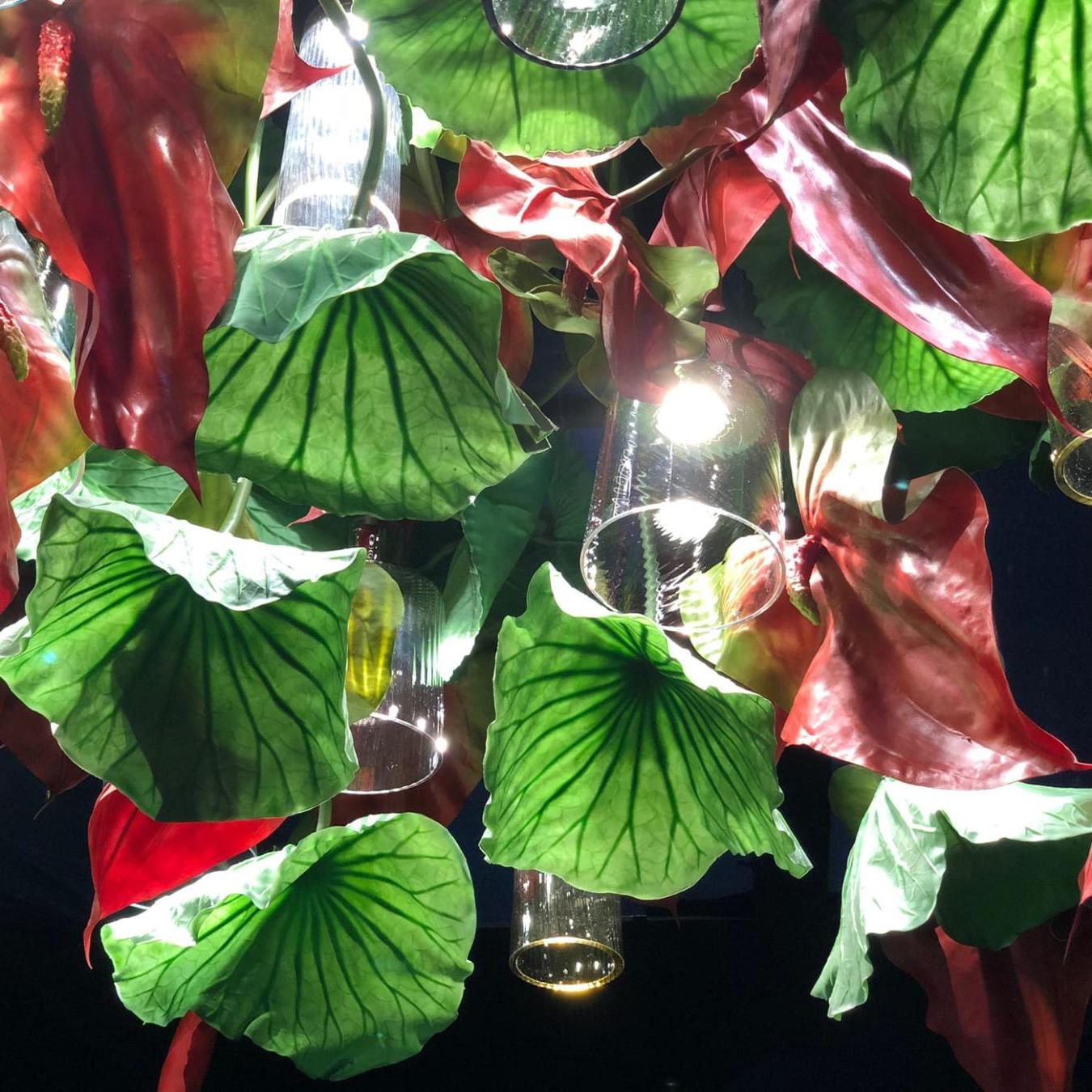 Red Anthurium Kronleuchter
