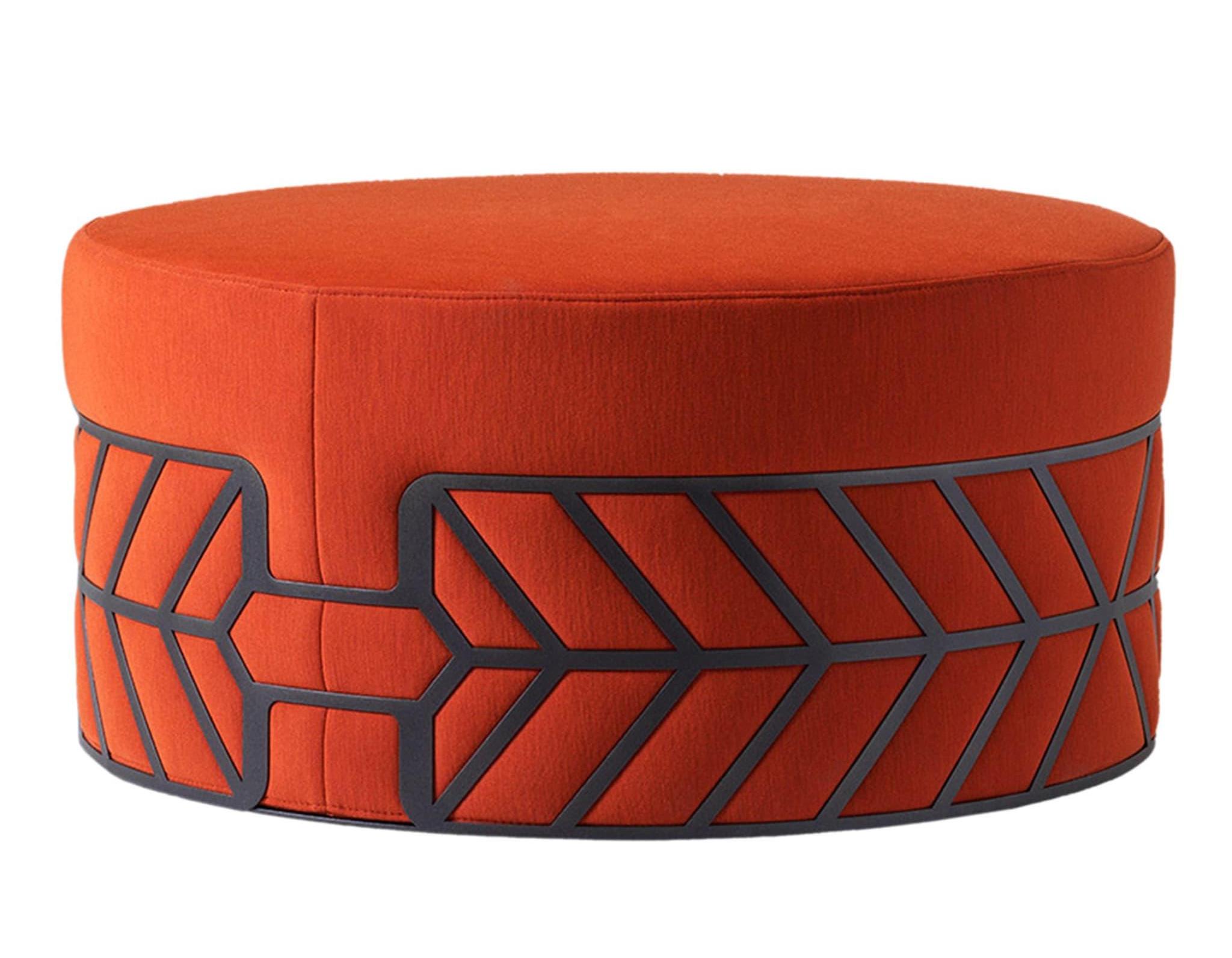 Belte Moderner roter Pouf