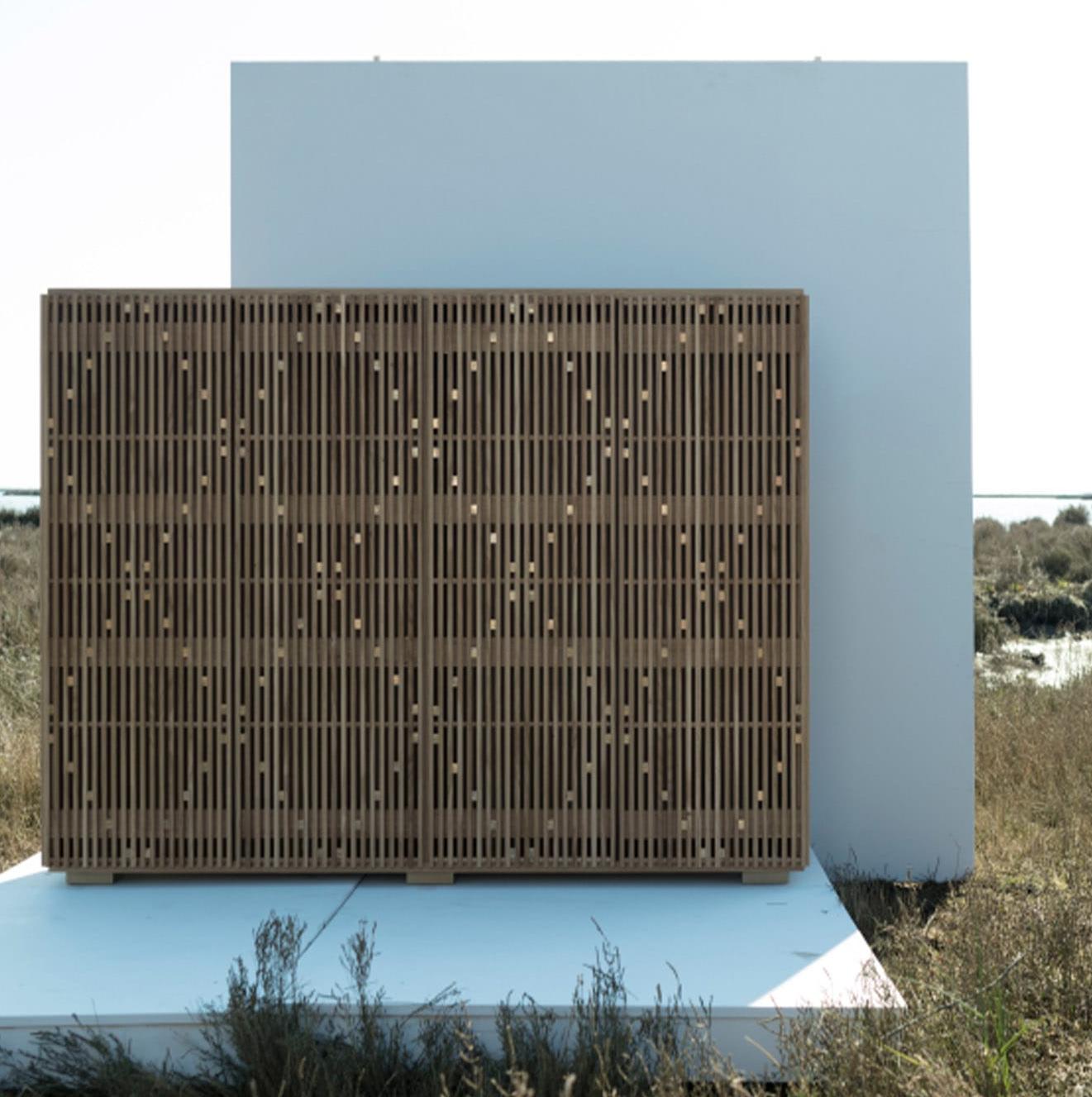 Zeitgenössischer Seitenschrank