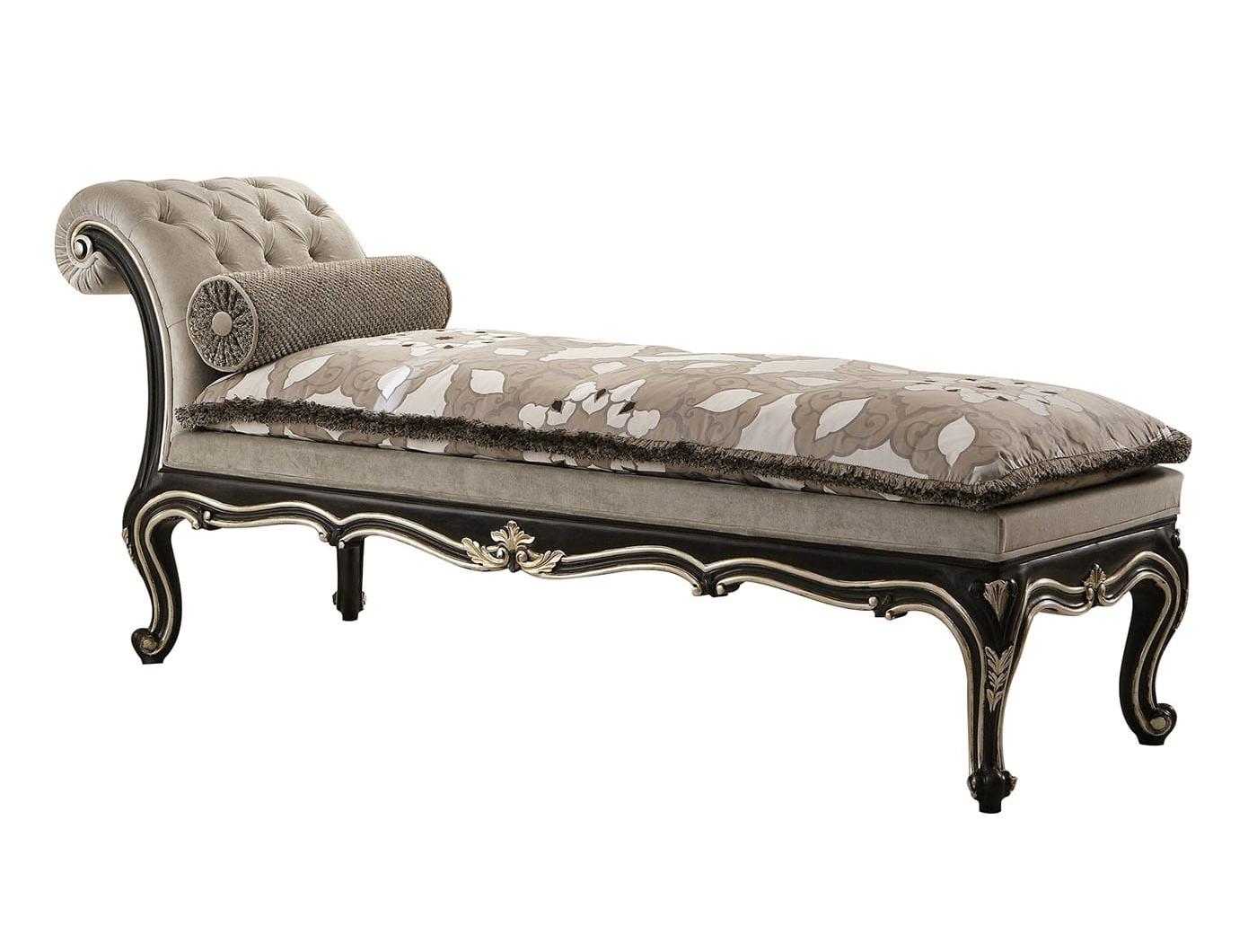 Chaiselongue mit Silberblattdekor