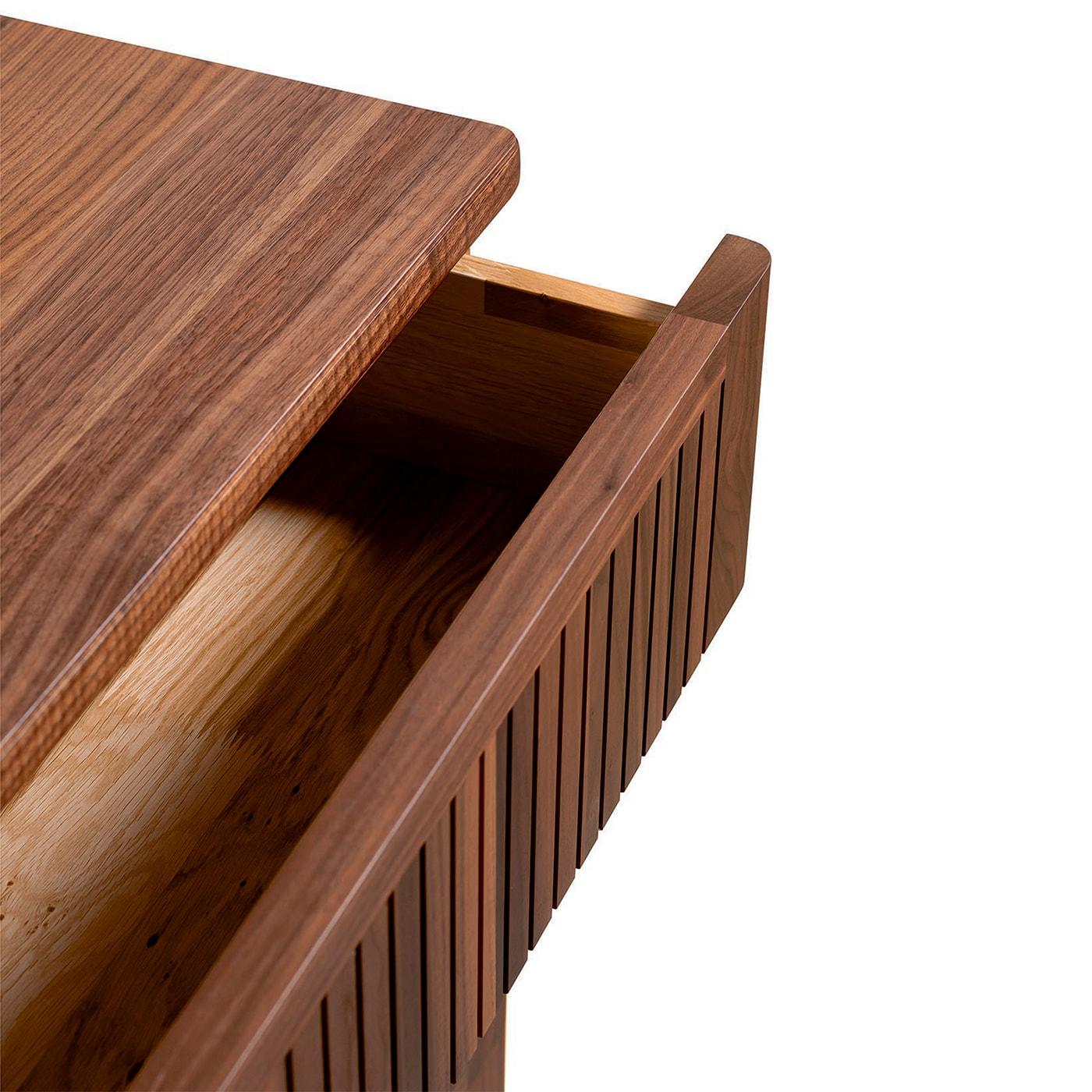 Eleva Braune Kommode