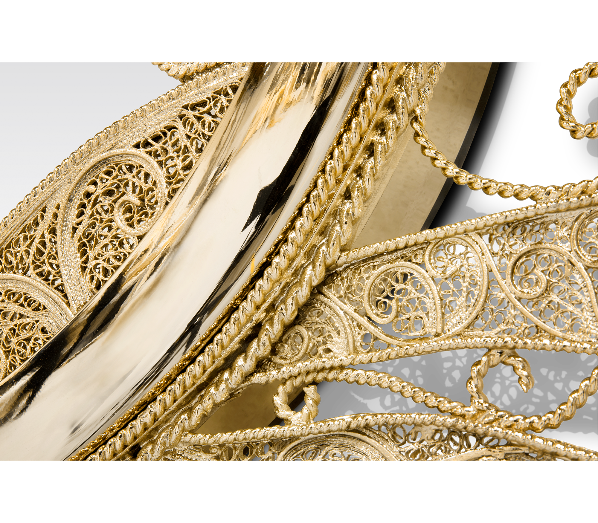 Ornate Filigree Spiegel