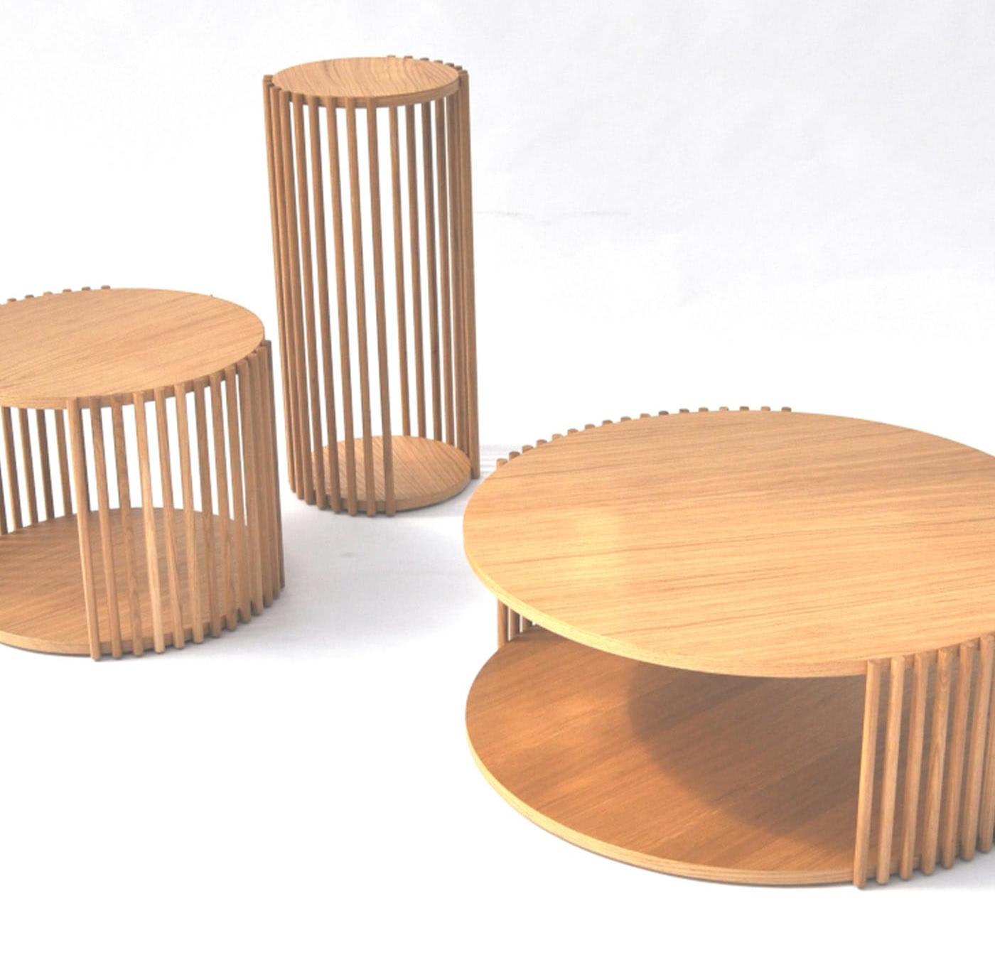 Eleganter niedriger Traubeneichen-Couchtisch