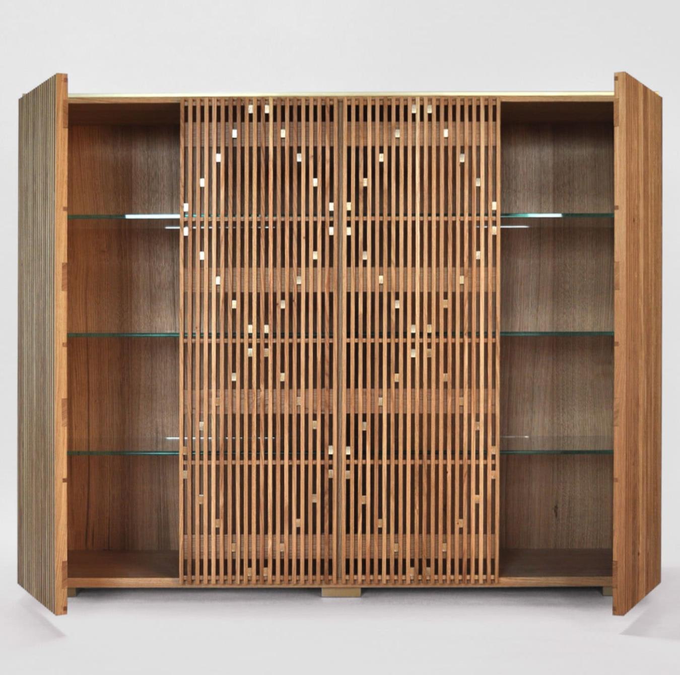 Zeitgenössischer Seitenschrank