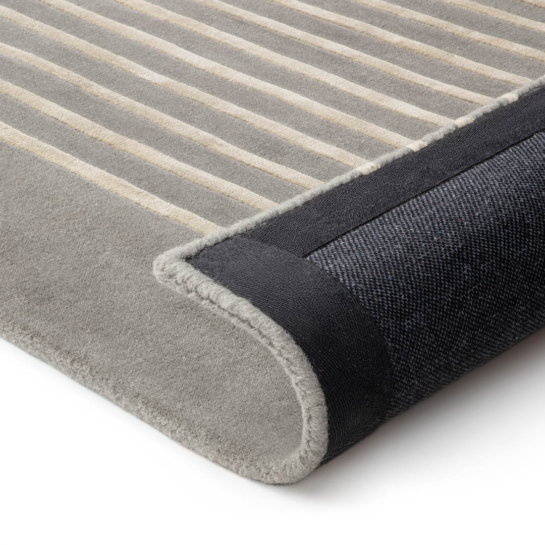 Stripes Iron Teppich
