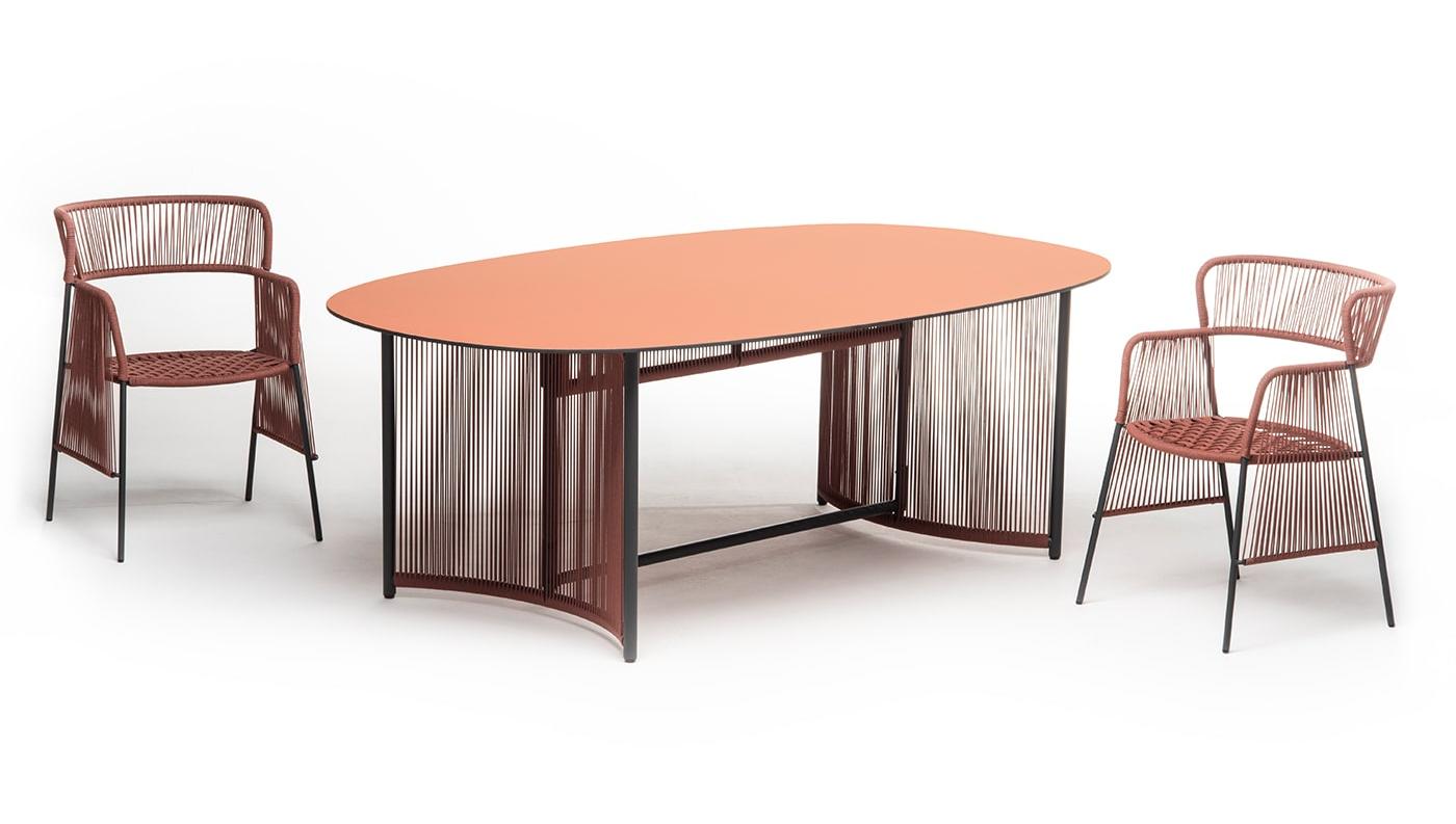 Altana T-OV Roter Outdoor-Esstisch