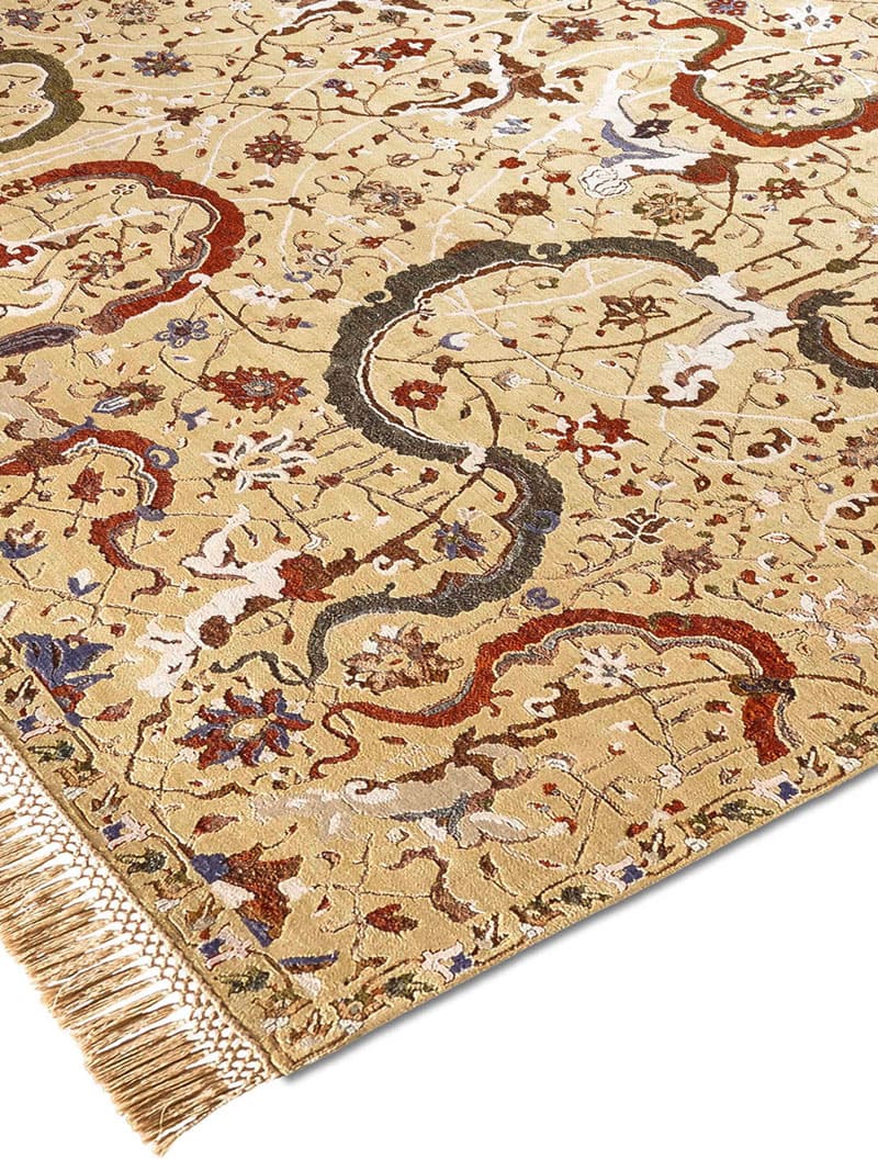 Tabriz Reverse Original auf Kaiser‑Gelb Teppich