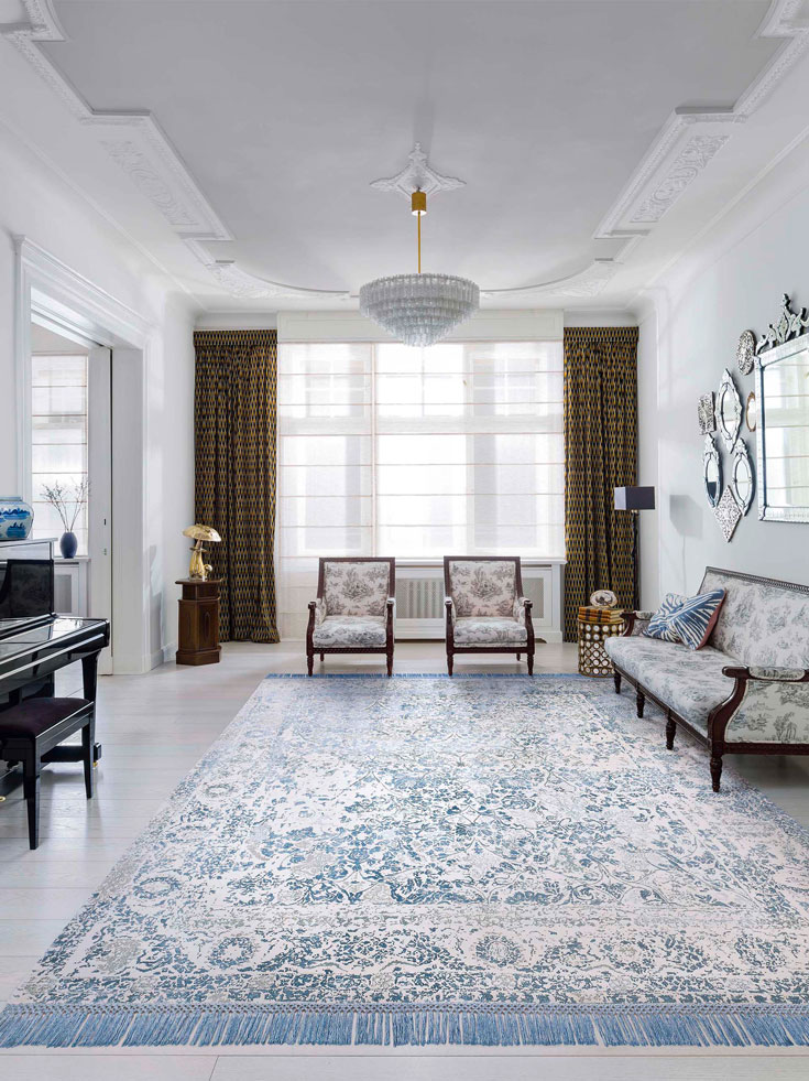 Light Blue auf Weiß Teppich