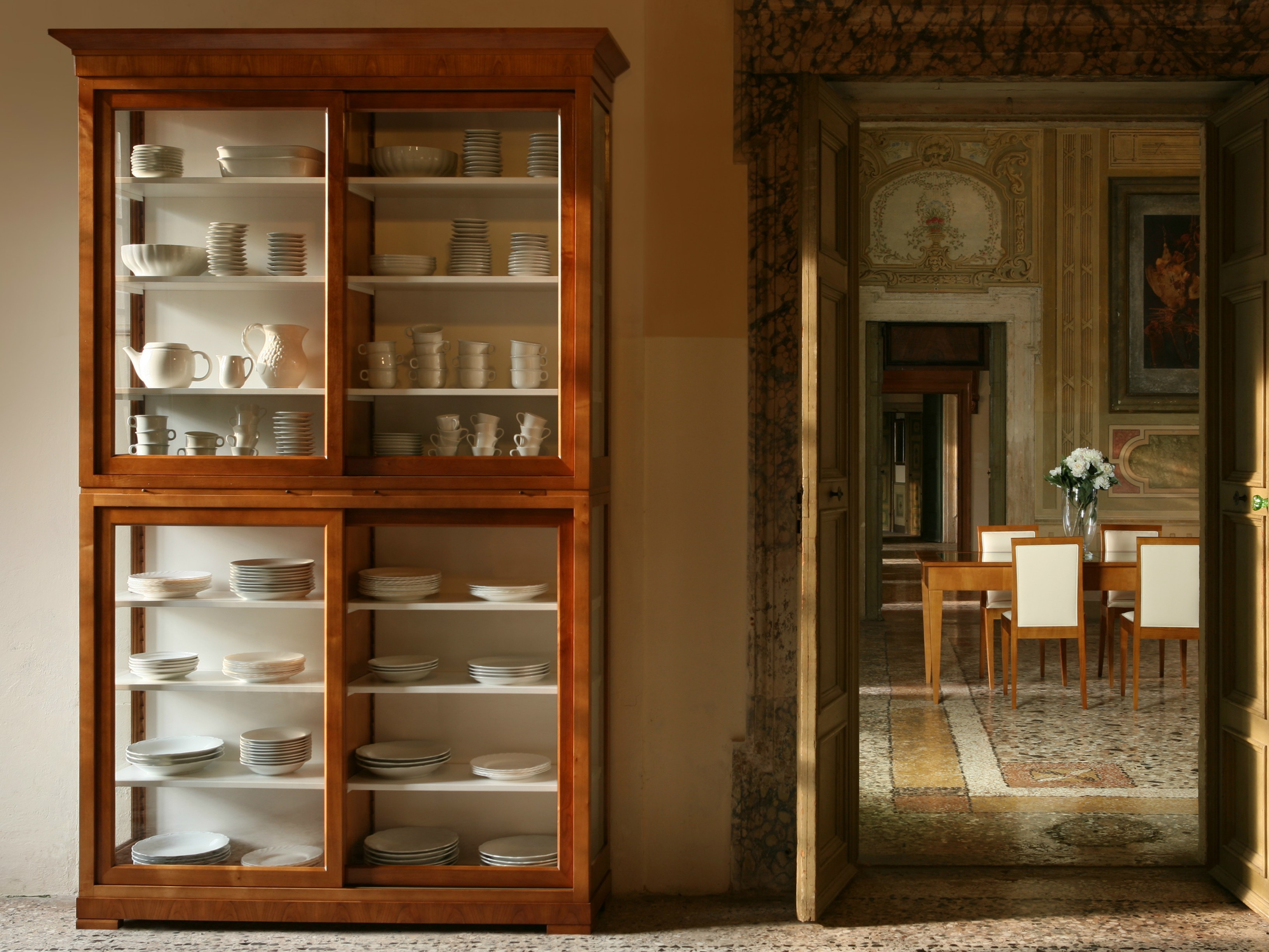 Biedermeier Bücherregal