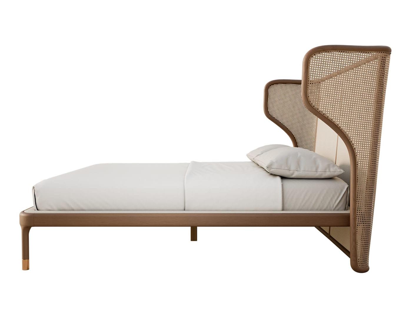 Joyce Bett aus Eschenholz