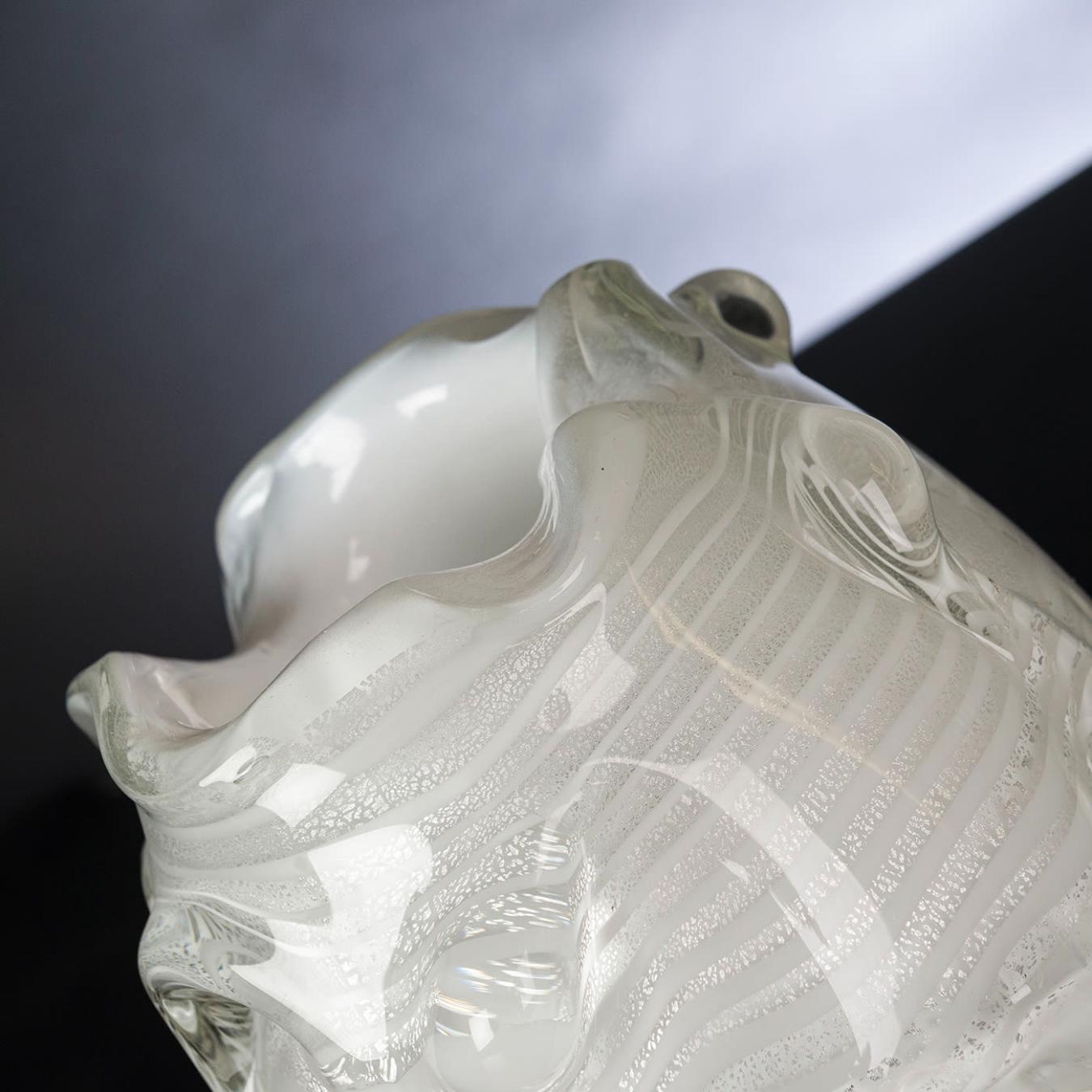 Dynamic Bowl Vase