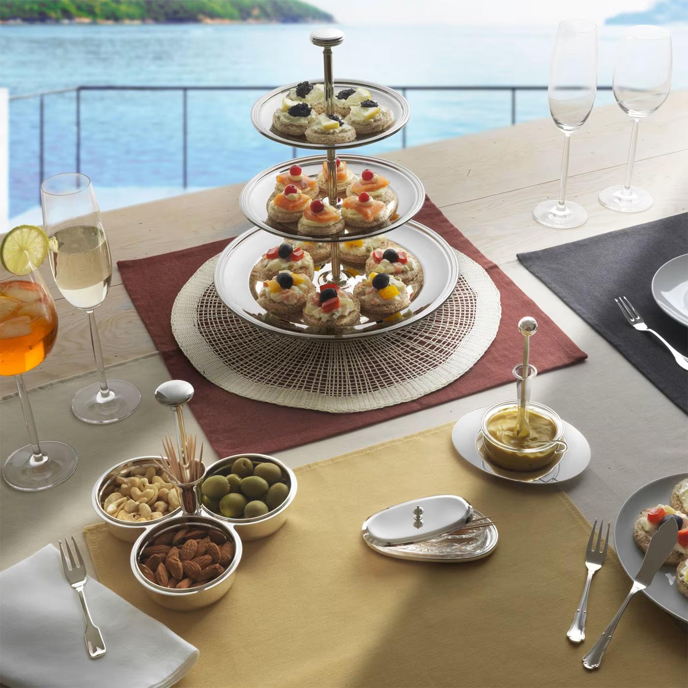 Silberner Senf‑Halter