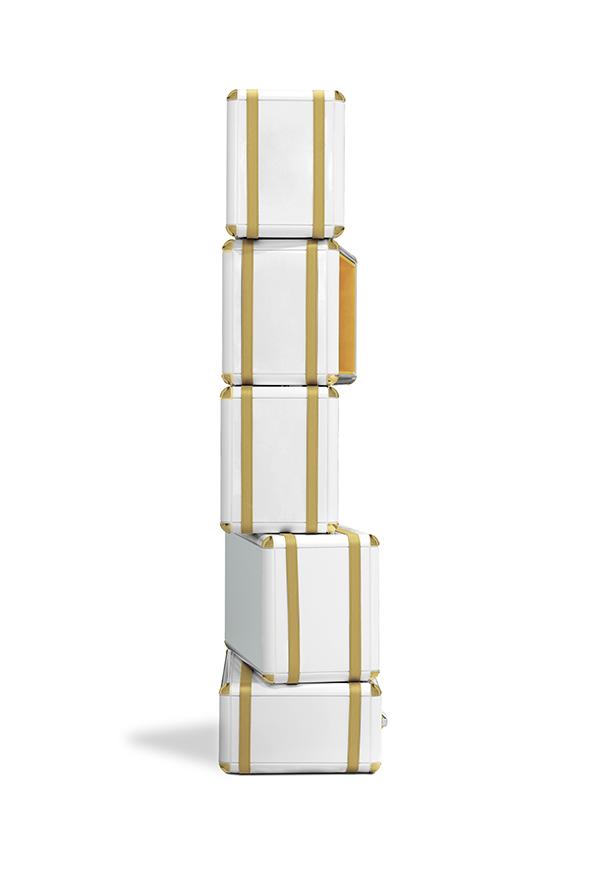 Airborne Fantasy Bücherregal