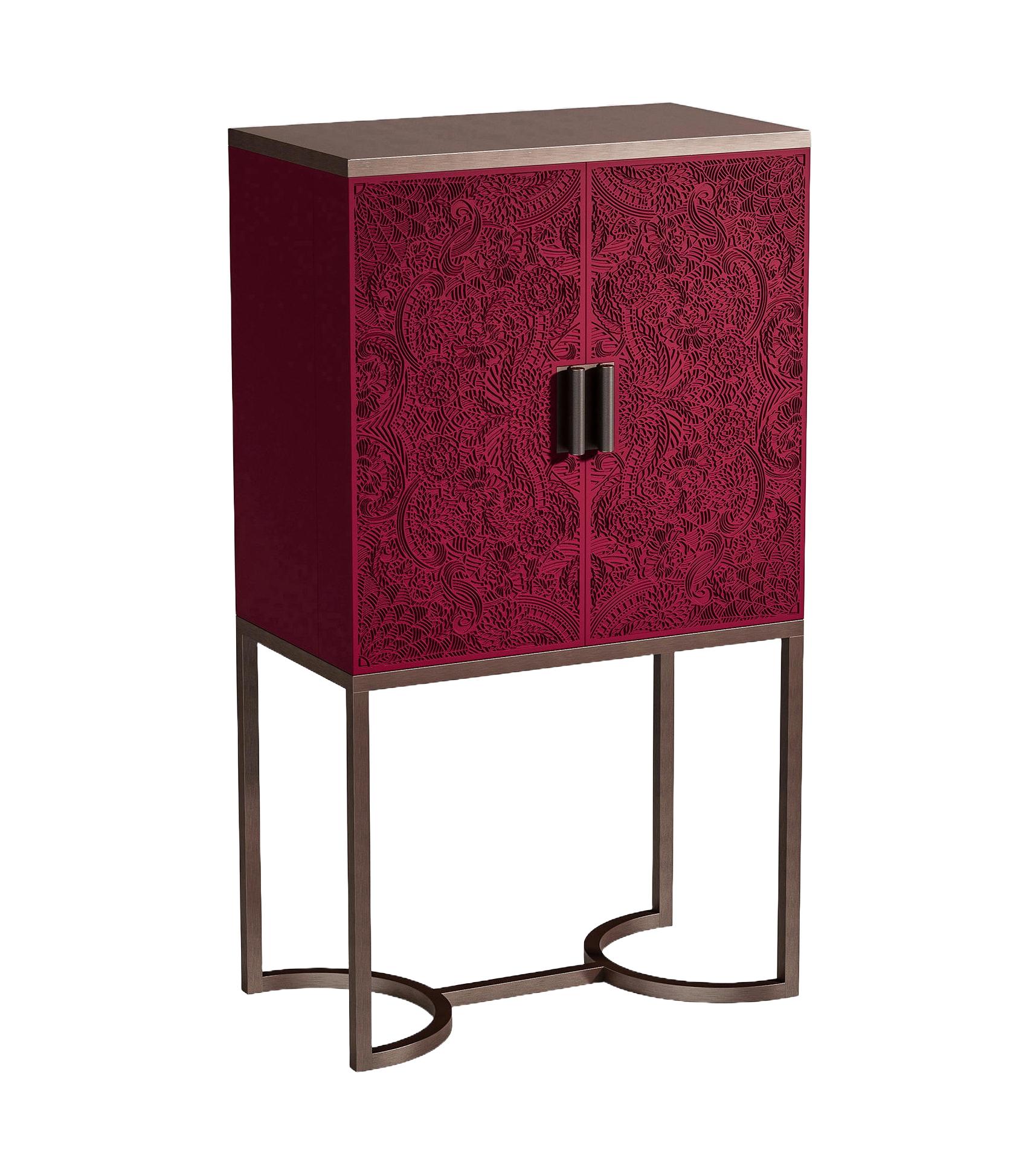 Roter Barschrank Italien