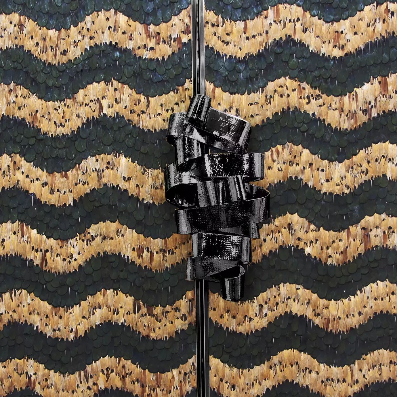 Mirage Karamell‑Feder‑Armoire