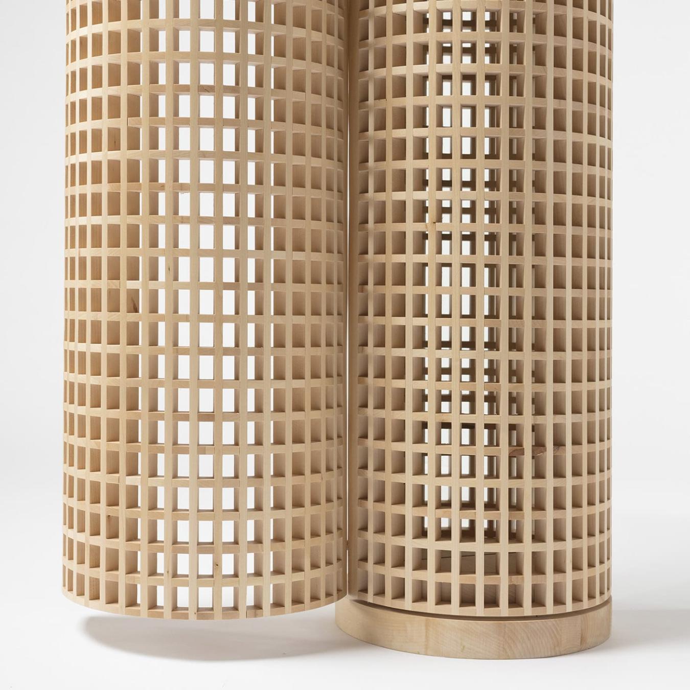 Kunsthandwerklicher Holz-Standspiegel