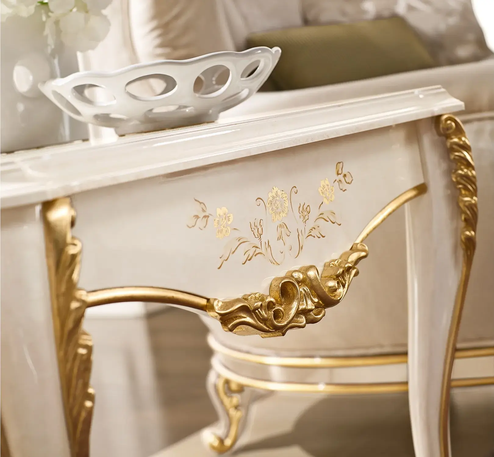 Elfenbein‑Gold Italienischer Beistelltisch