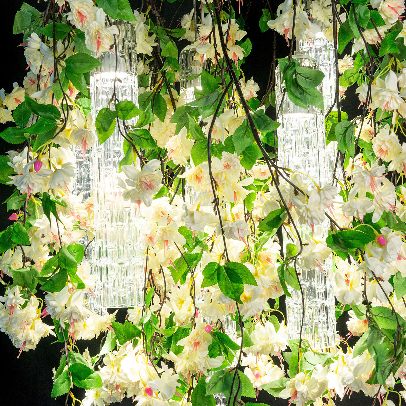 White Cascade Großer Kronleuchter