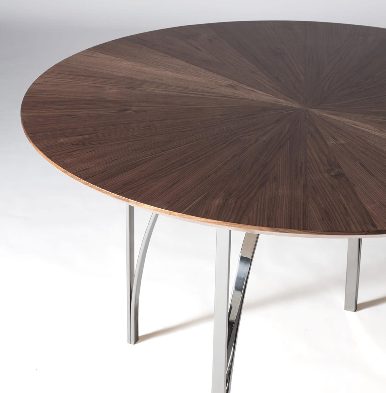 Runder Canaletto-Nussbaum-Esstisch