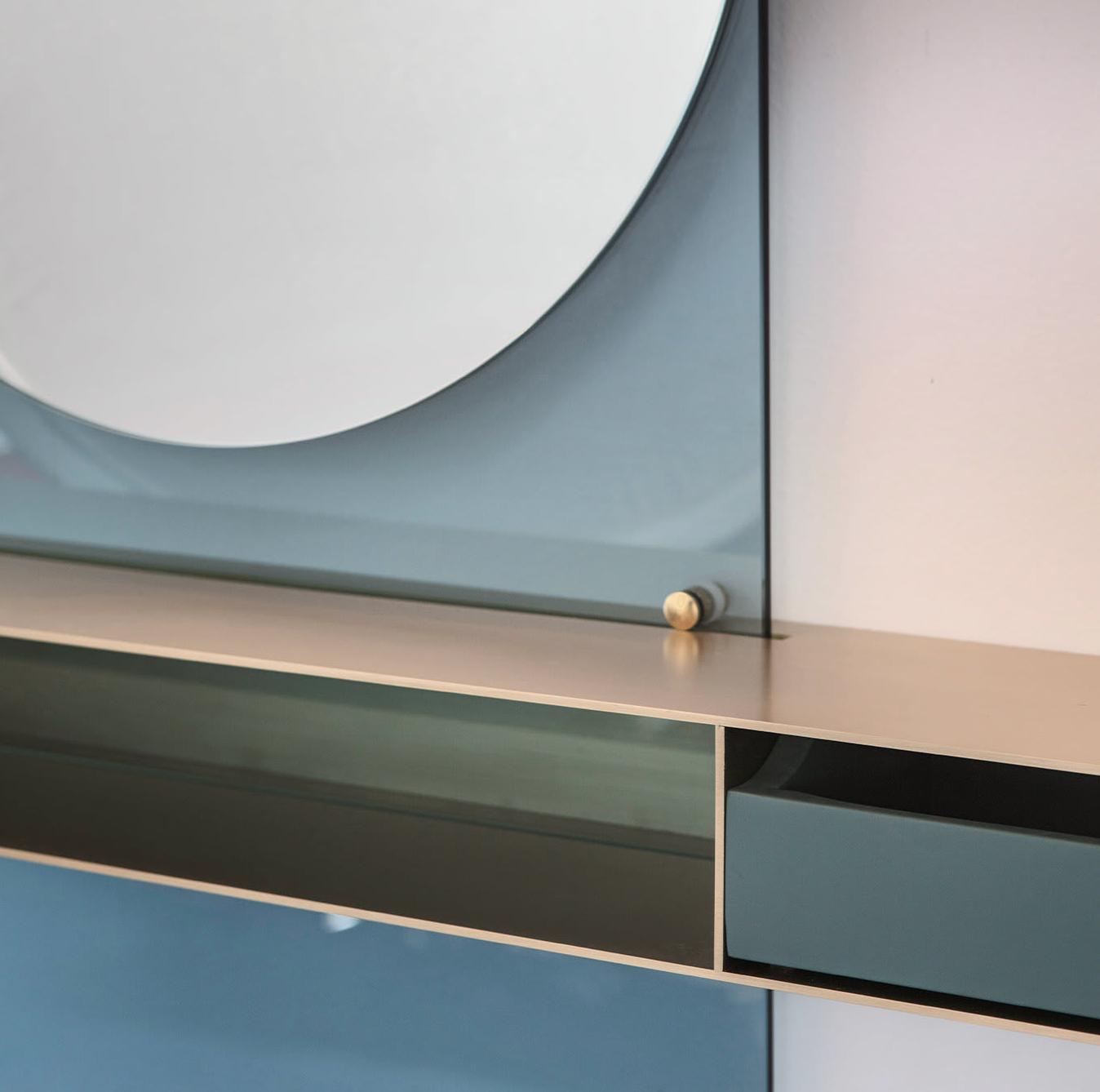 Raffinierter Wandspiegel