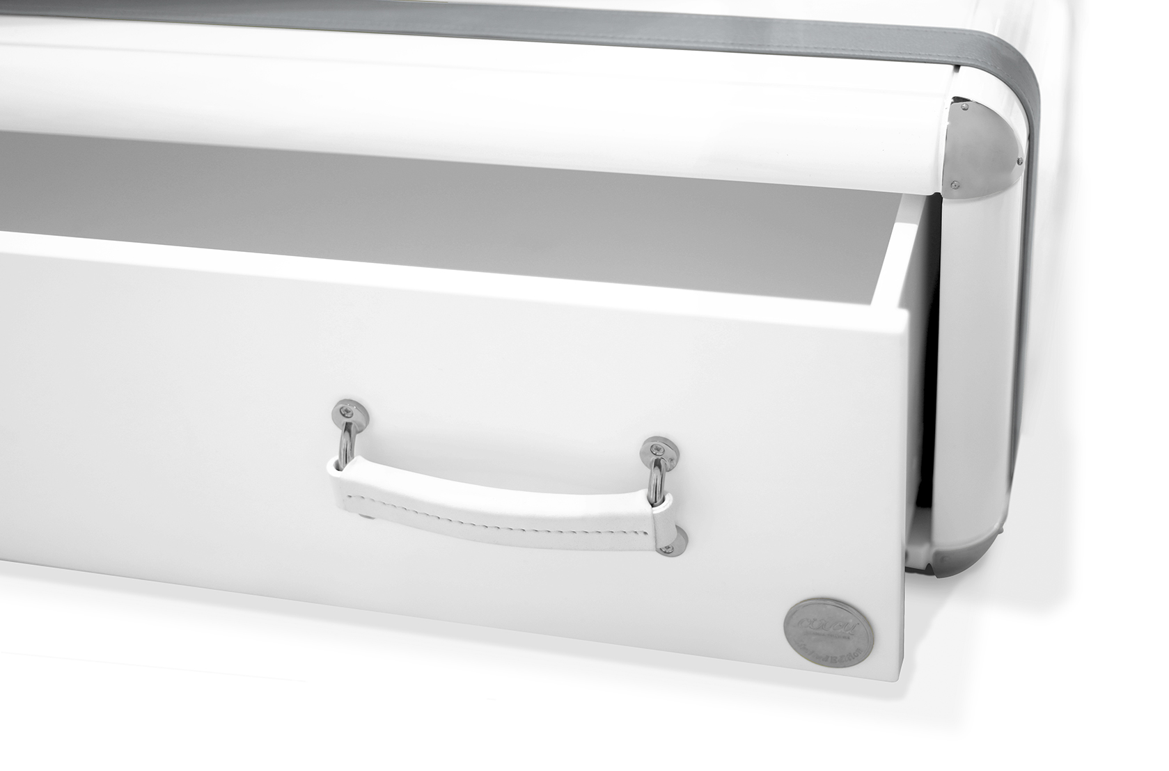 Airborne Fantasy Bücherregal