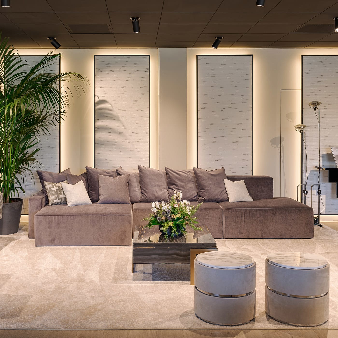 Bonnie Zeitgenössisches italienisches Sofa