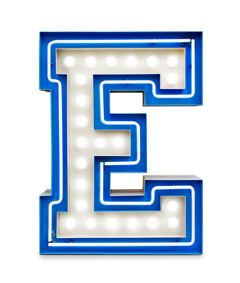 Enchanting Buchstabe E