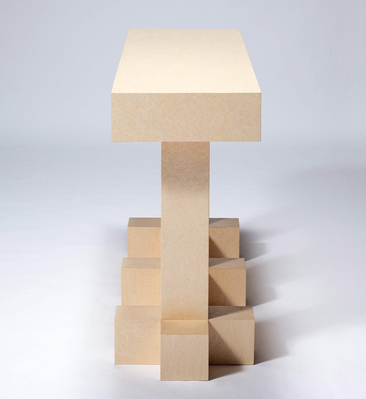 Zeitgenössischer Konsolentisch