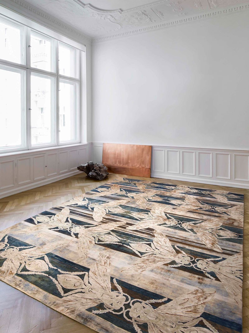 NoHoney Gold auf Mitternachtsblau Teppich