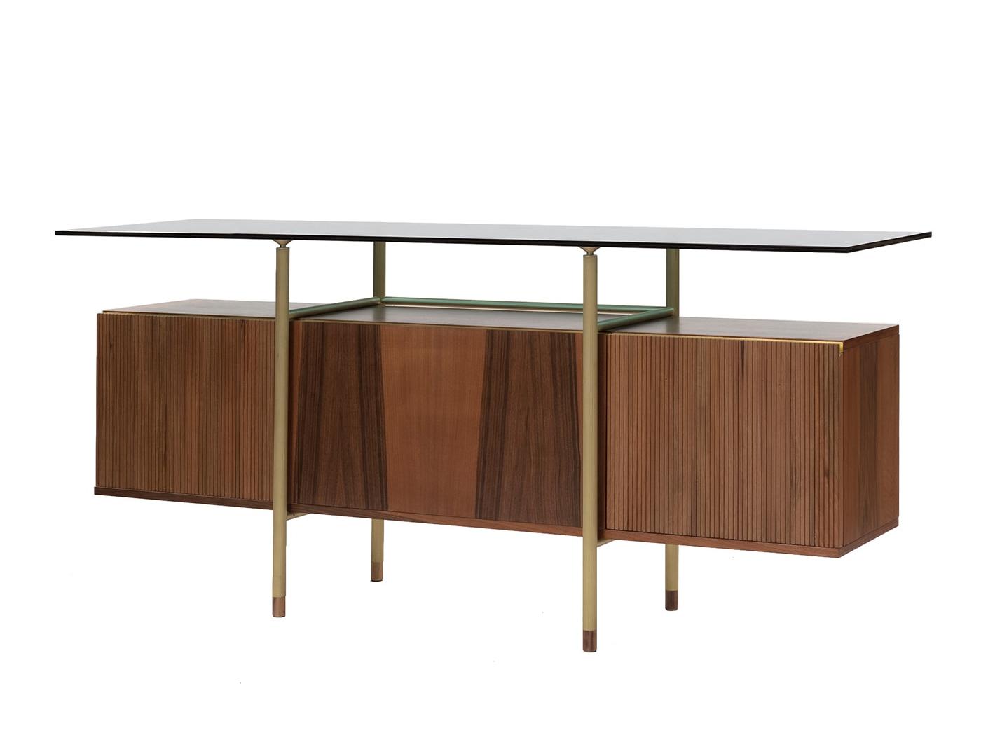 Elegantes Holz-Sideboard