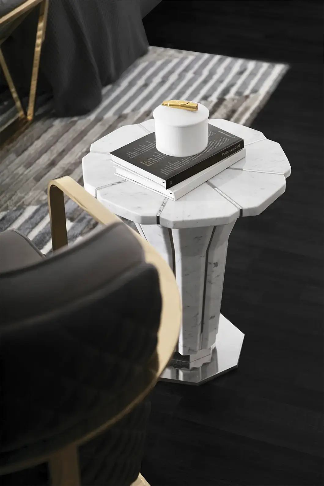 Enigma Outdoor‑Beistelltisch - 1