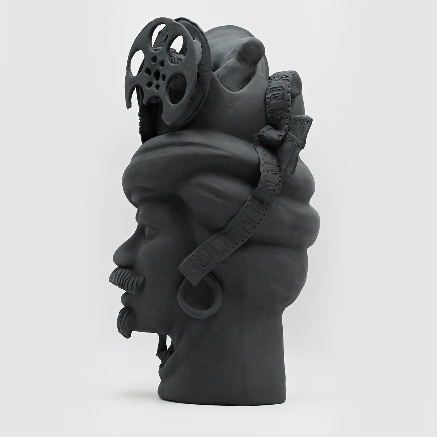 Maure‑Kopf grau matt Skulptur