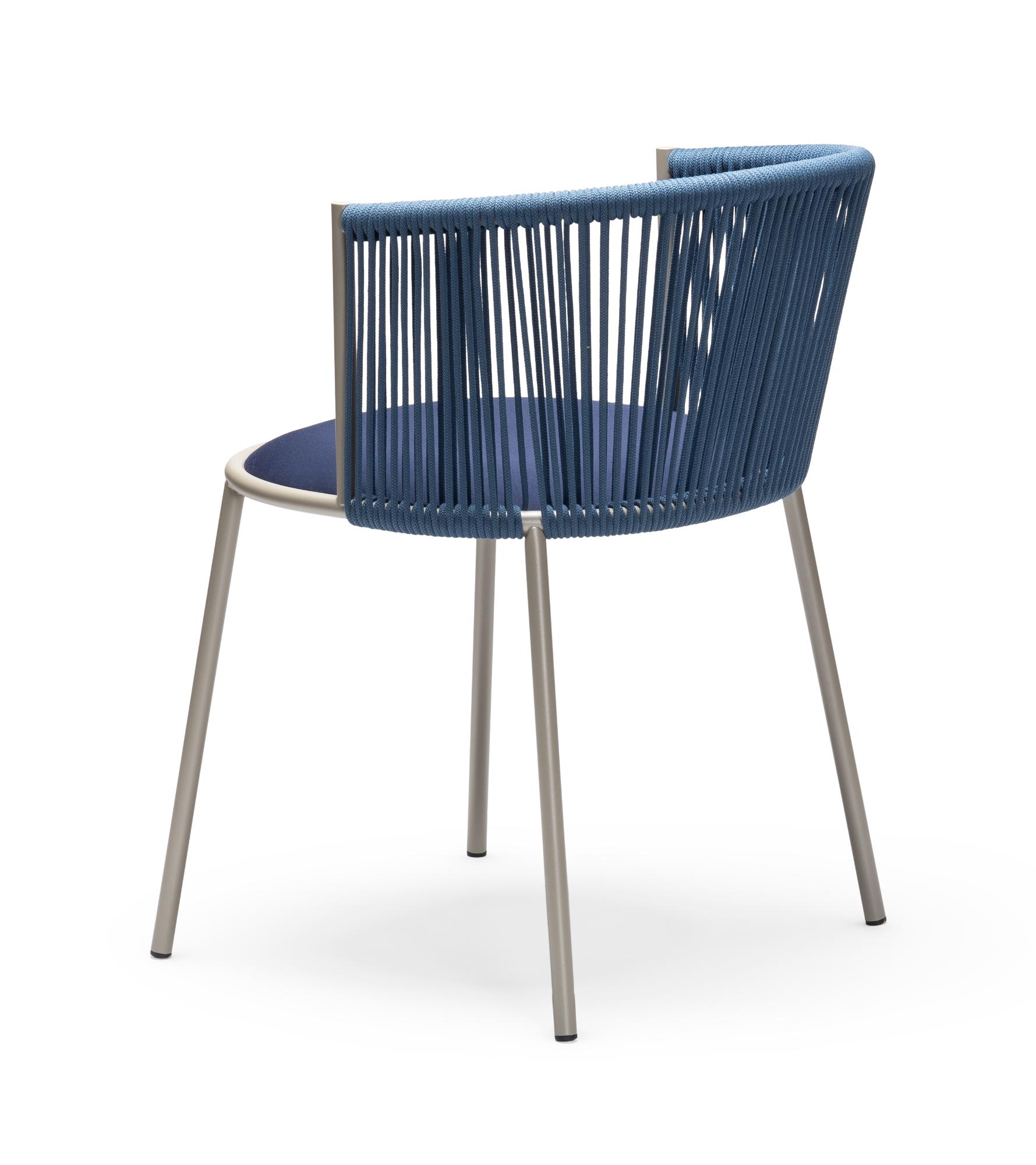 Millie SP Blauer Outdoor-Stuhl